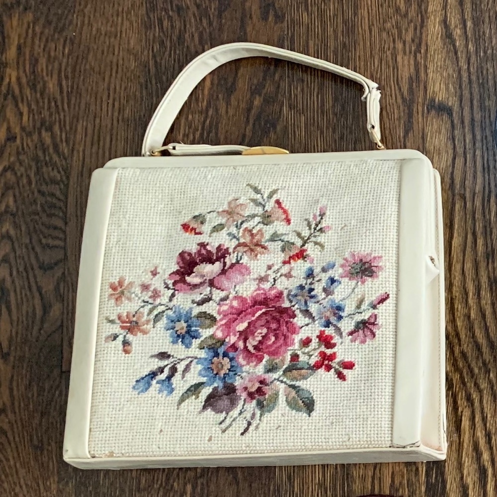 Vintage purse